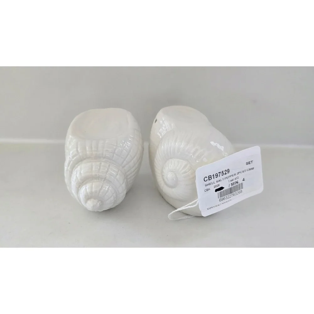 CBK‎ Cream White Ceramic Shell Salt and Pepper Shaker Set CB197529 Coastal Decor
